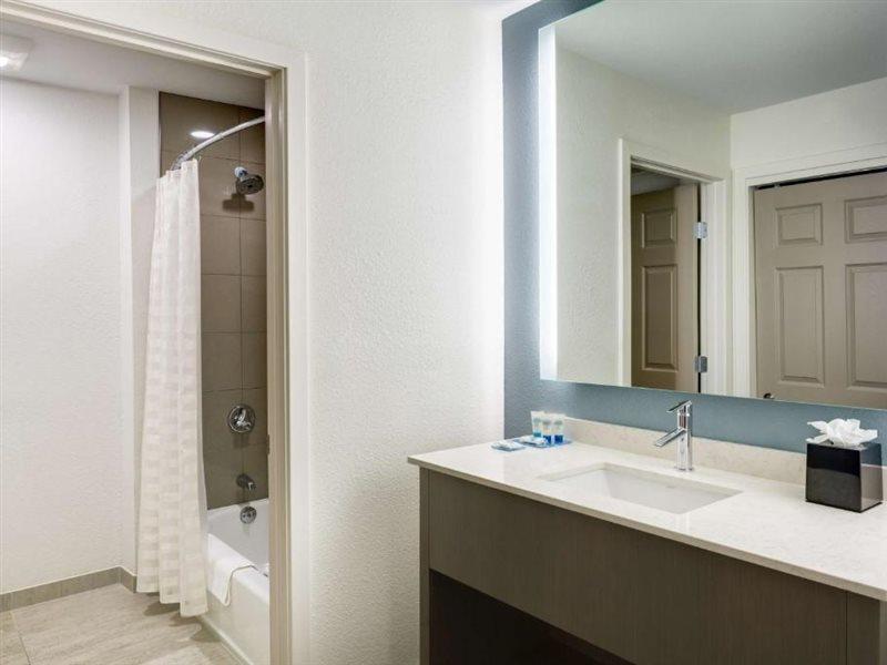Отель Hyatt House Boston Уолтем Экстерьер фото